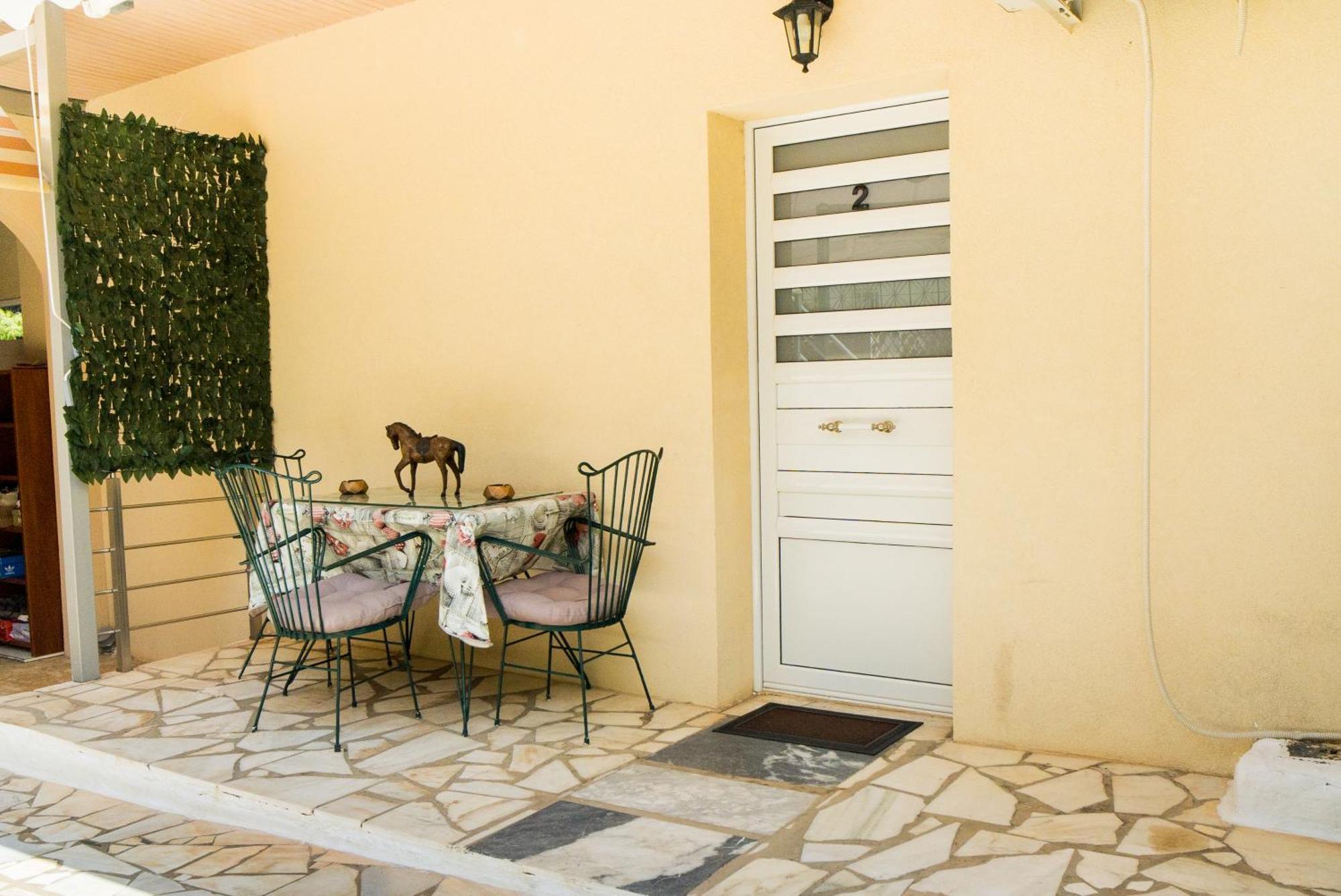 The Dreamhouse Athens Airport Appartement Artemida  Buitenkant foto